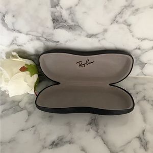 Original Ray Ban glasses case👓👓👓